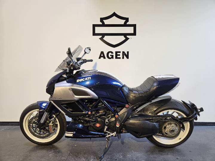 moto Harley occasion Diavel 1200 Stripe