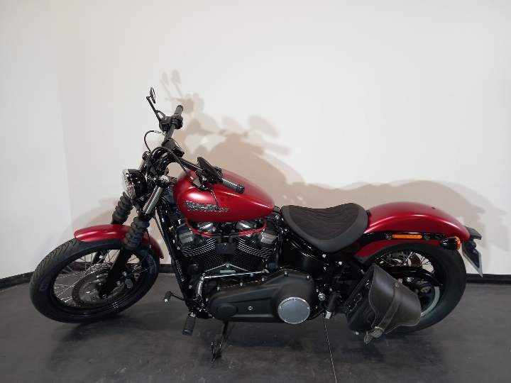 moto Harley occasion SOFTAIL STREET BOB 1745