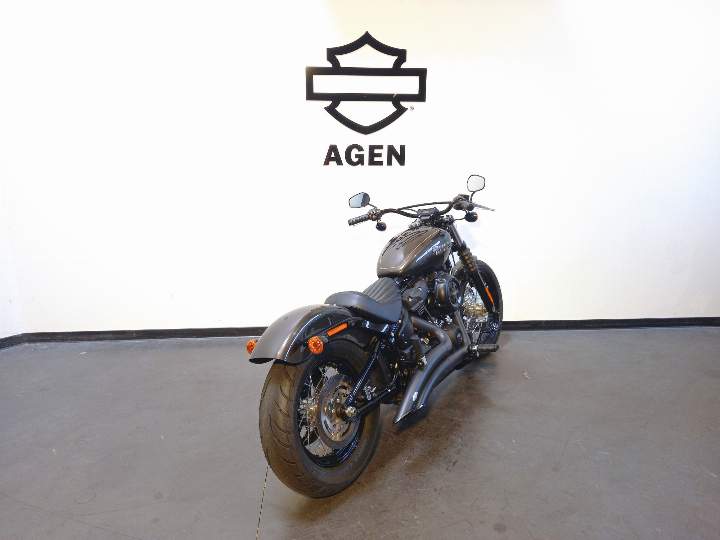 moto Harley occasion SOFTAIL STREET BOB 1745