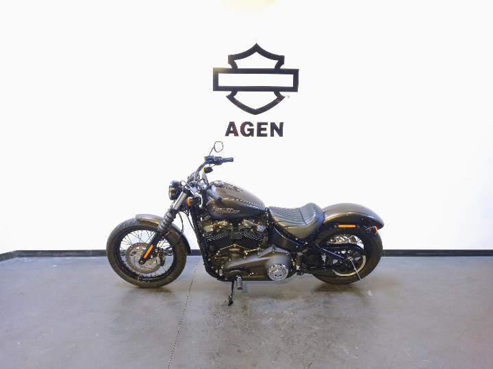 moto Harley occasion SOFTAIL STREET BOB 1745