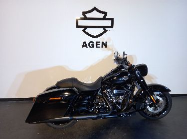 Harley Davidson d'occasion TOURING ROAD KING 1868 SPECIAL